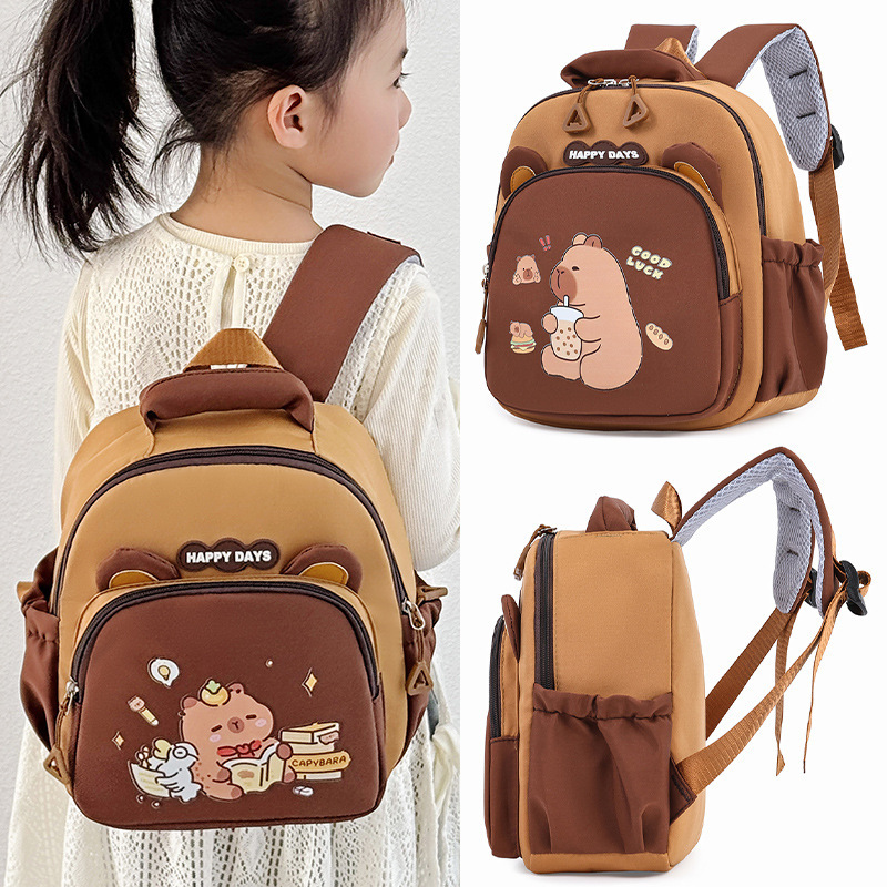 Kindergarten capybara schoolbag, children's bag, going out Capybara small backpack, girls and boys' color-matched backpacks Application Scenario
