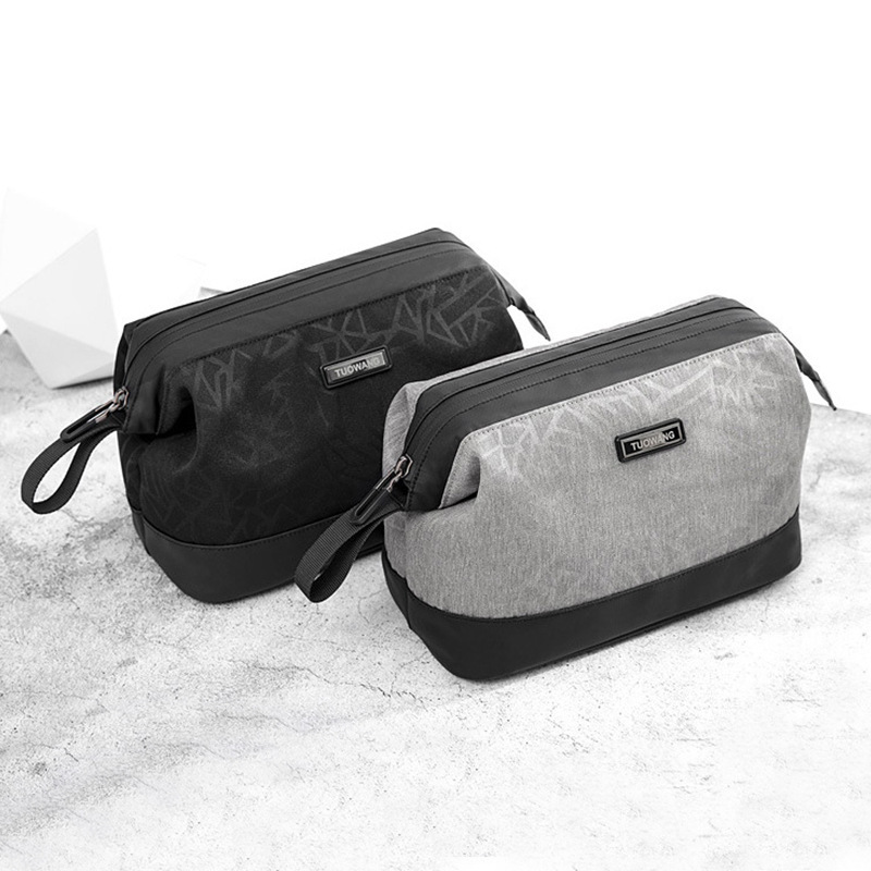 Men's business trip toiletry bag with dry and wet separation, large-capacity cosmetics storage bag, portable waterproof travel care set full figure