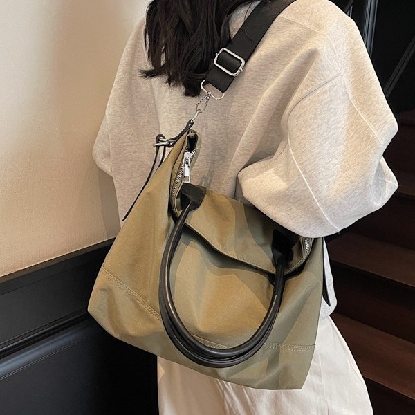 Fashionable commuting large-capacity single-shoulder bag for women, 2024 new spring/Summer folding casual versatile tote bag travel bag full figure