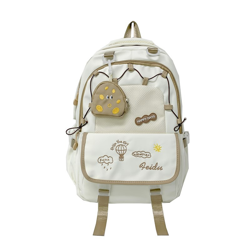 A new, cute and versatile backpack with contrasting colors and a high level of appearance. It has a large capacity and a college-style backpack for female high school students Application Scenario