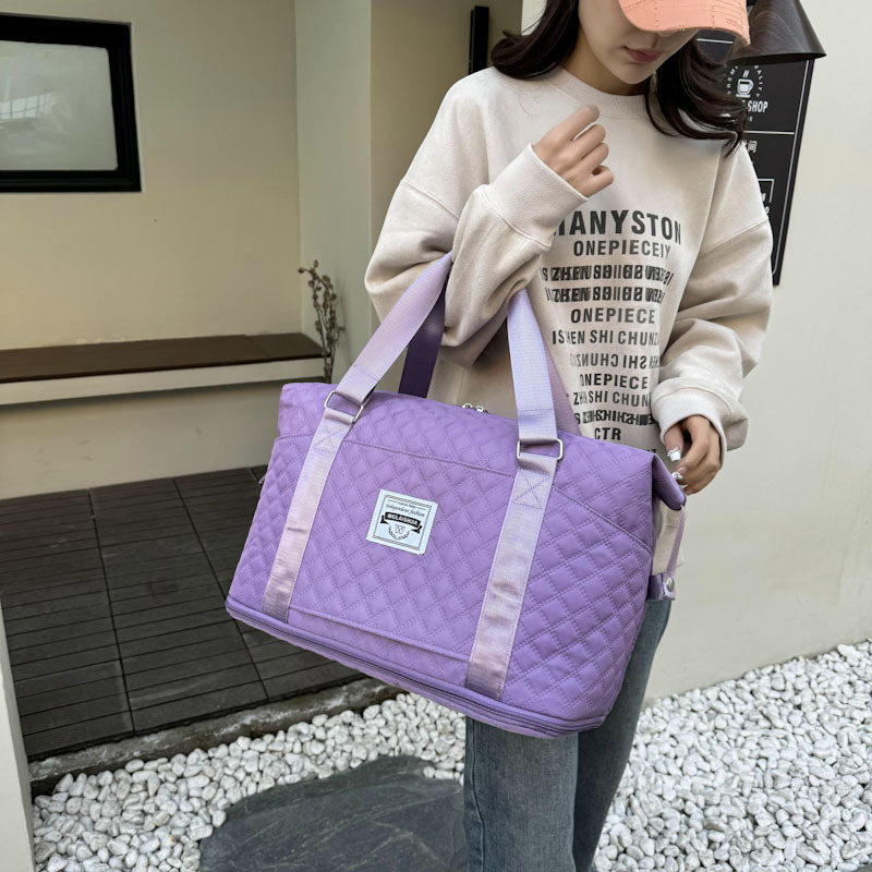 Wholesale of new three-in-one travel backpacks with dry and wet separation, sports hand-held fitness bags, and expandable moving storage bags Application Scenario