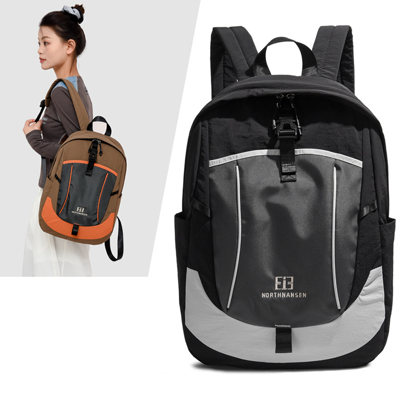 New lightweight backpack for women's commuting, large-capacity color-blocking computer bag, casual and versatile travel bag, and college student schoolbag full figure