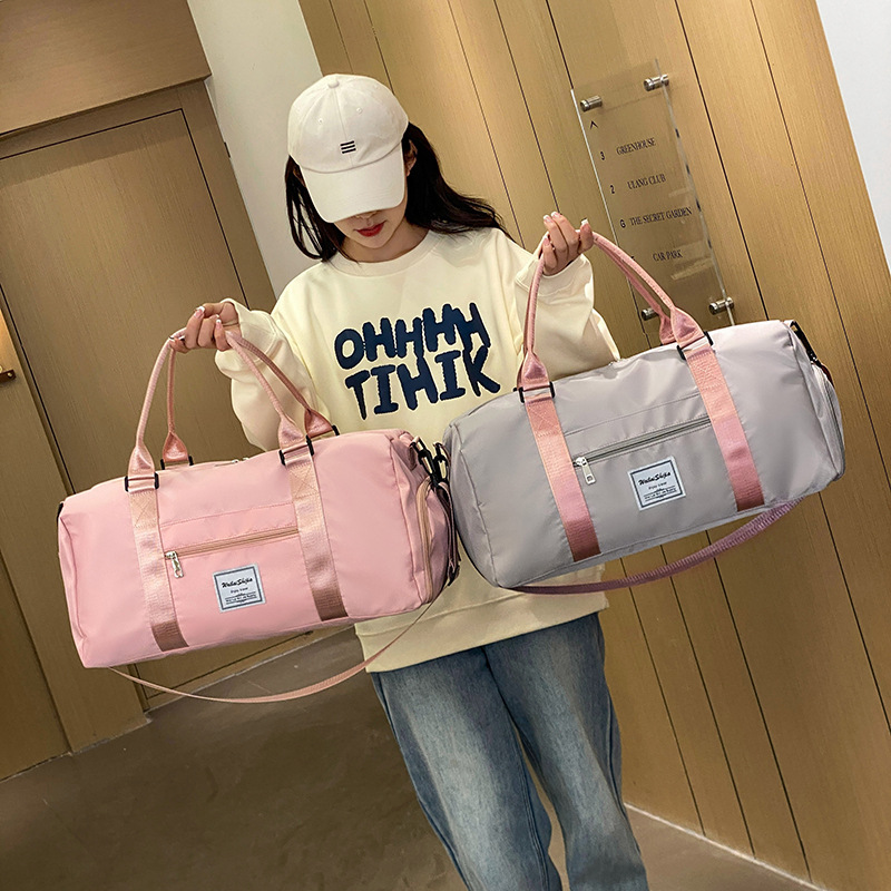 New 2025 travel bag, large-capacity short-distance single-shoulder crossbody bag, luggage bag, men's sports and fitness bag, handbag, women's full figure