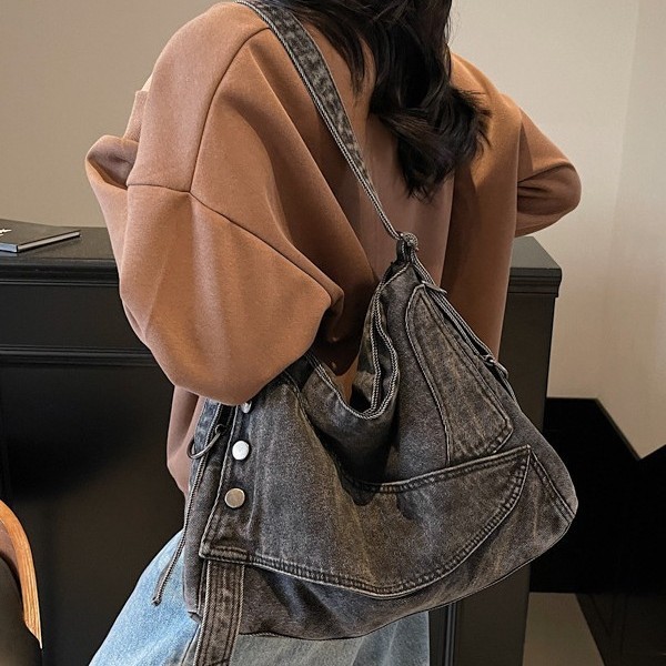 Fashionable retro denim large-capacity bag for women, new Spring/Summer 2025 commuter crossbody single-shoulder tote bag details Picture