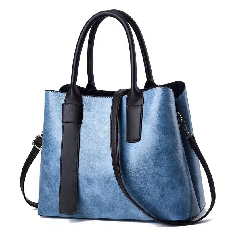 Wholesale of 2024 new European and American retro hand-held shoulder crossbody bags for middle-aged women in a fashionable and trendy style details Picture