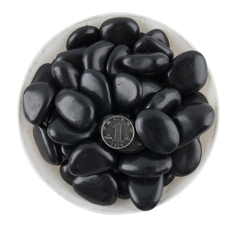 The ground is paved with finely polished black pebbles, and the road is paved with black stones and pebbles. The garden and courtyard are decorated with black rain flower stones Item Picture