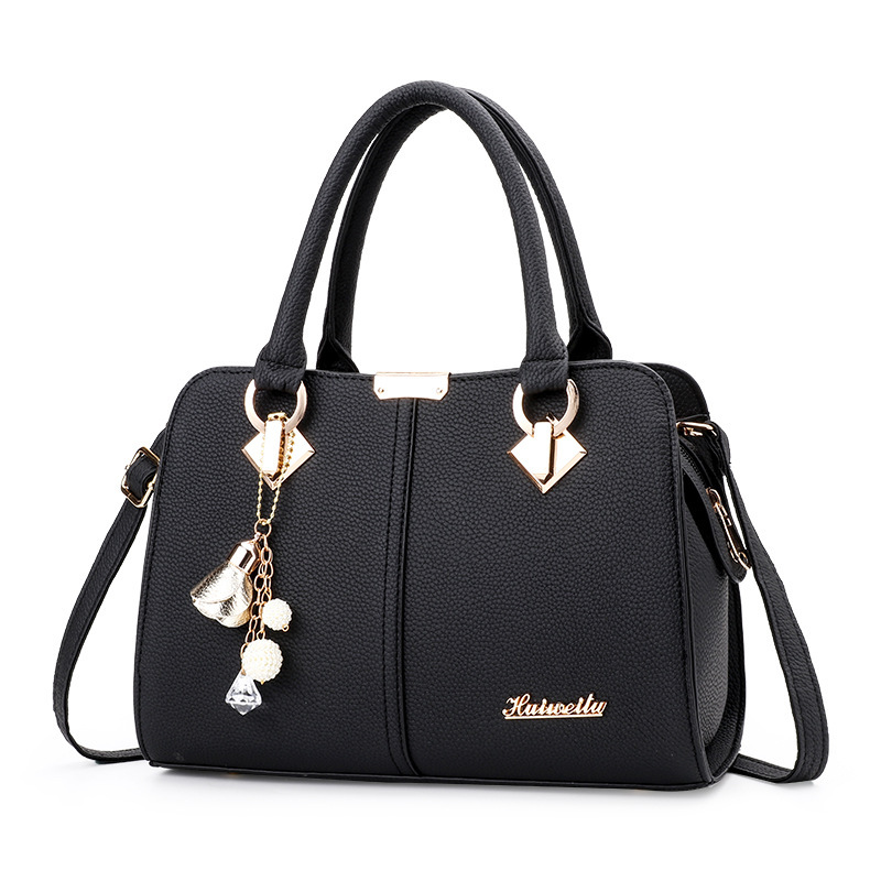 The 2022 new trendy single-shoulder crossbody bag is fashionable and versatile. It's a large-capacity bag for middle-aged women, mom bags and women's bags full figure