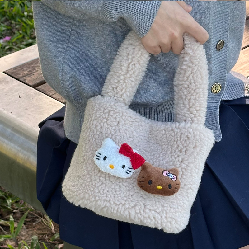 New autumn and winter style lamb cute kt plush bucket bag, three-dimensional hand-held bag, vegetable basket, magnetic buckle handbag, casual bag details Picture