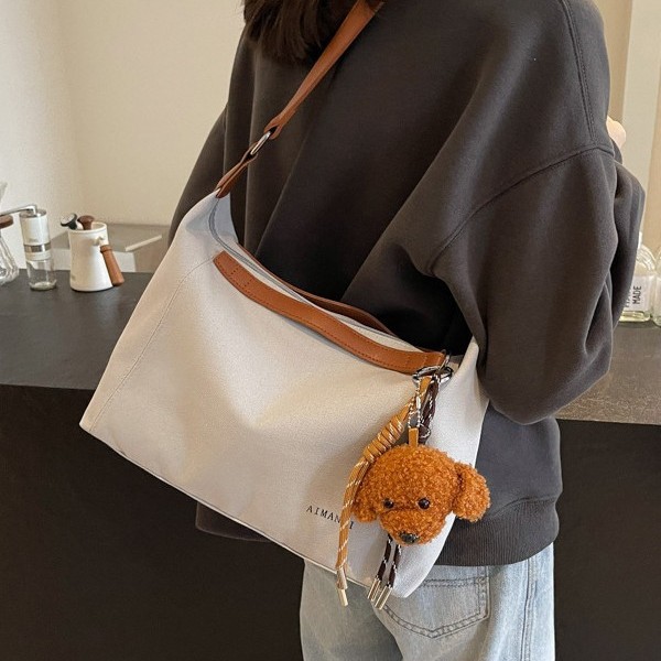 New autumn and winter large-capacity versatile crossbody bag, niche casual large-capacity commuting bag, handbag multi-purpose bag full figure