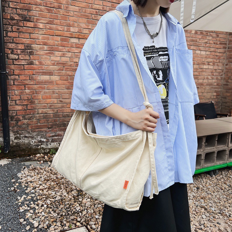 Washed canvas bag for women, Japanese-style simple large-capacity crossbody bag, laid-back style college student class bag, single-shoulder bag for women details Picture