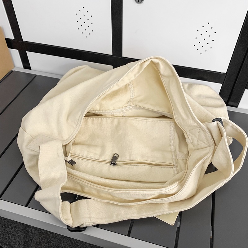 Washed canvas bag for women, 2023 new style Japanese simple single-shoulder bag, large capacity casual crossbody bag, solid color tote bag Application Scenario
