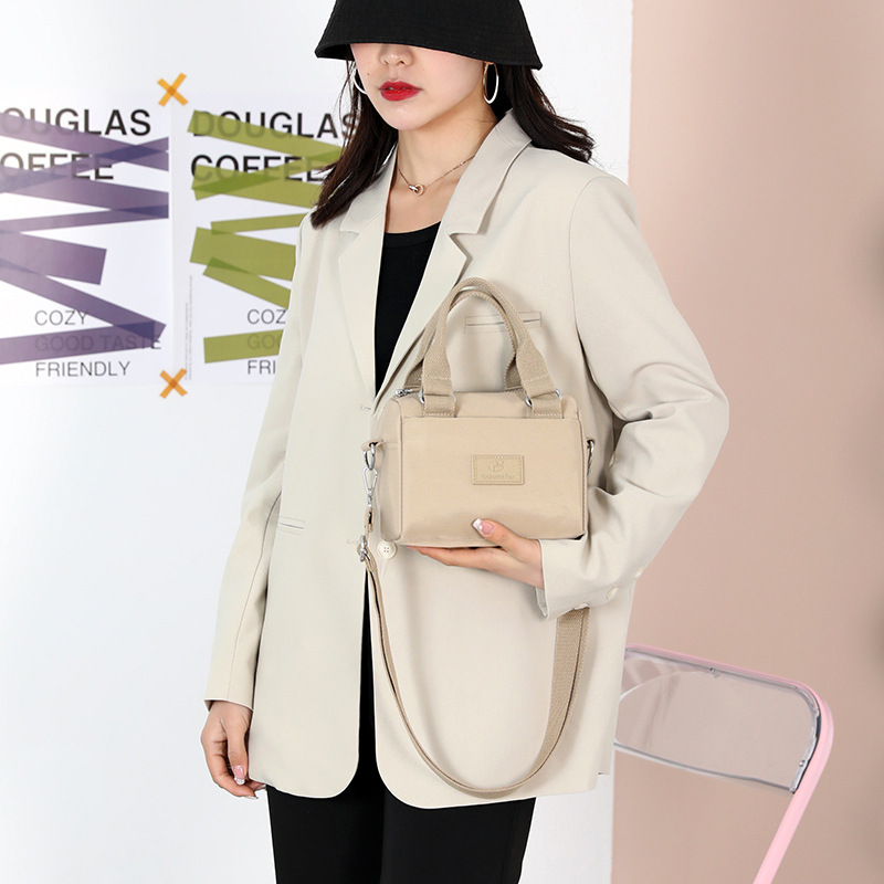 New cross-border women's trendy single-shoulder bag, nylon water-resistant key phone case, Japanese portable large-capacity bag Specification drawing