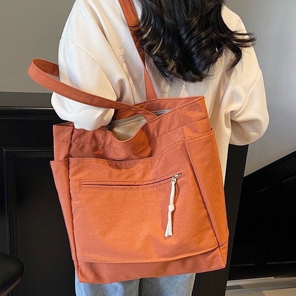 Casual commuting Tote bag, canvas women's bag, spring new style, fashionable and simple, large-capacity single-shoulder bag for women Specification drawing