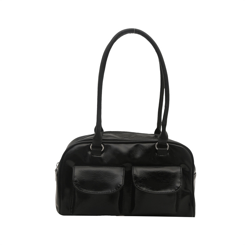 The hand-held pillow bag is a popular bag in 2024. It's a trendy and beautiful Korean style single-shoulder bag for women in autumn Item Picture