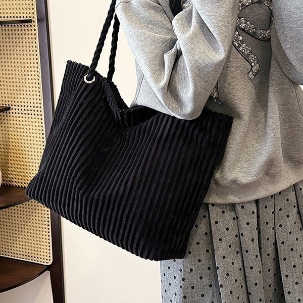 A new large-capacity, laid-back, fashionable and casual corduroy shoulder bag with a simple and versatile Korean style Specification drawing