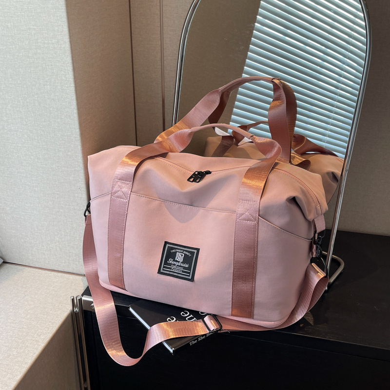 Large-capacity fitness bag, portable luggage bag for business trips, storage bag for pregnant women waiting to give birth, expandable sports and fitness bag full figure
