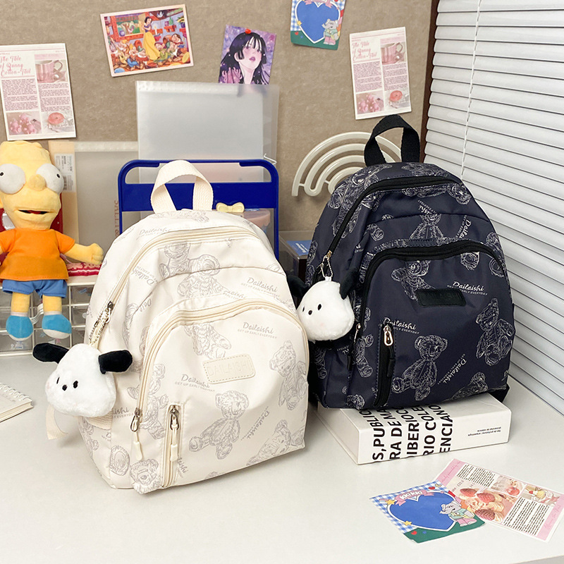 Japanese-style InS-style casual small backpack, lightweight schoolbag, high school, junior high school, college student backpack, lightweight primary school student full figure