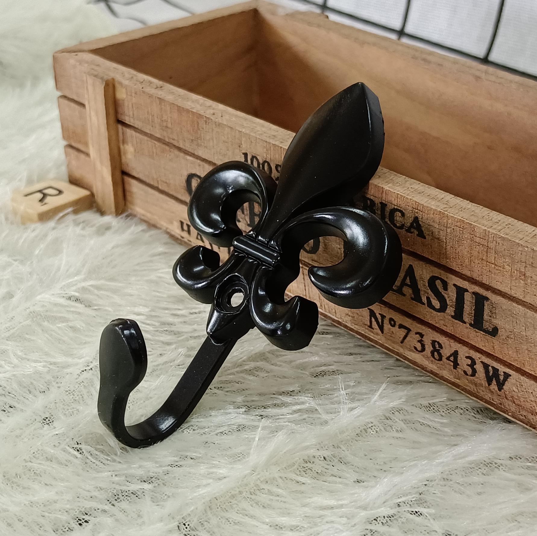 Cross-border best-selling zinc alloy large flower hooks, curtain hooks, window decoration accessories, coat hooks, curtain wall hooks, factory direct sales Application Scenario