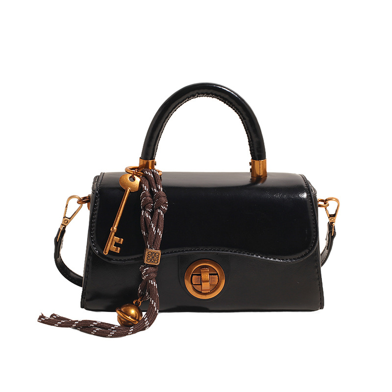High-end oil wax leather retro bag for women 2024 new style, trendy and versatile crossbody bag, fashionable single-shoulder hand-carry small square bag Item Picture