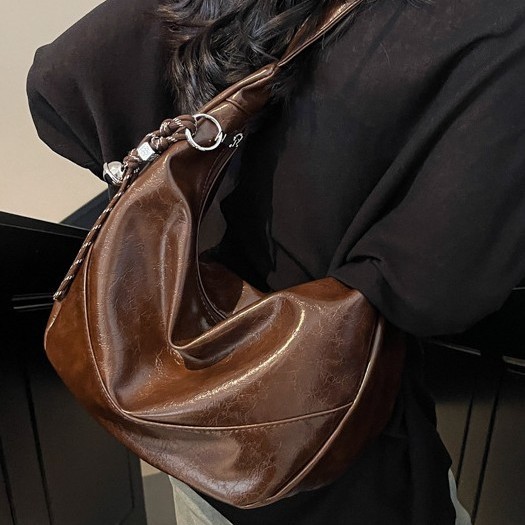 Best-selling dumpling bag for women, large capacity 2025 new style, simple and casual underarm bag, retro and versatile, high-end single-shoulder bag details Picture