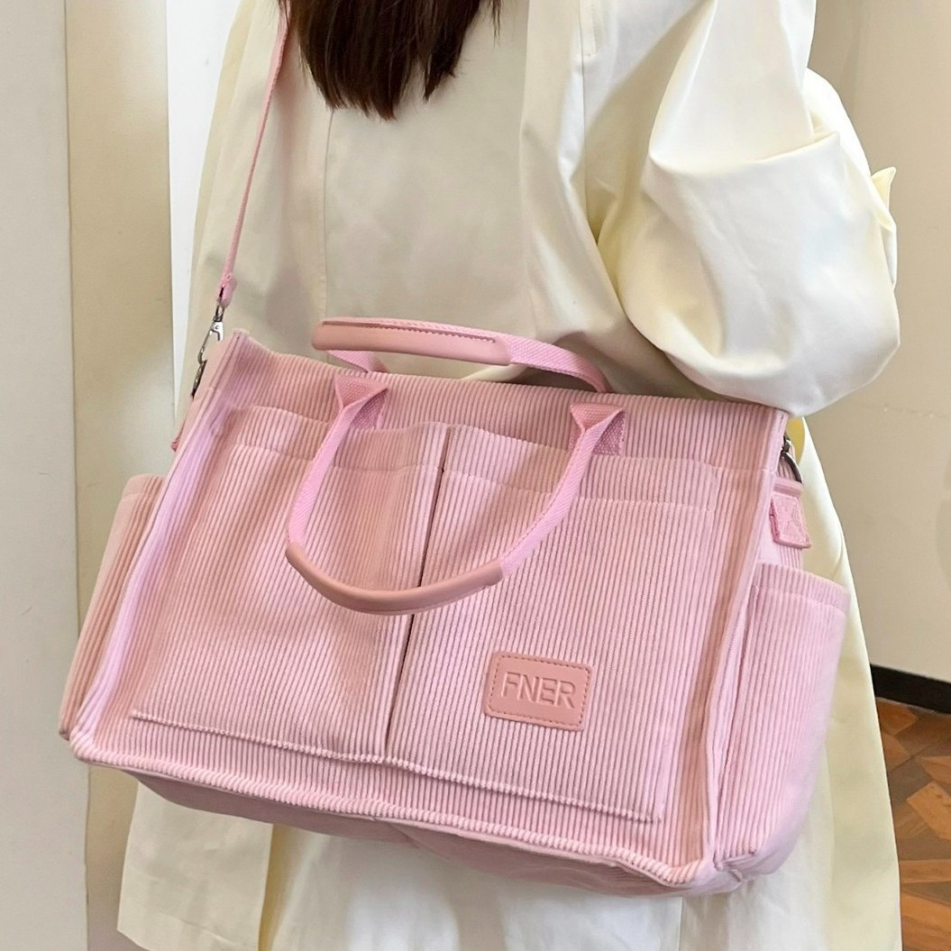 2024 New corduroy single-shoulder bag for women's casual large-capacity handbag, Korean style fashionable crossbody fashionable fabric bag Application Scenario