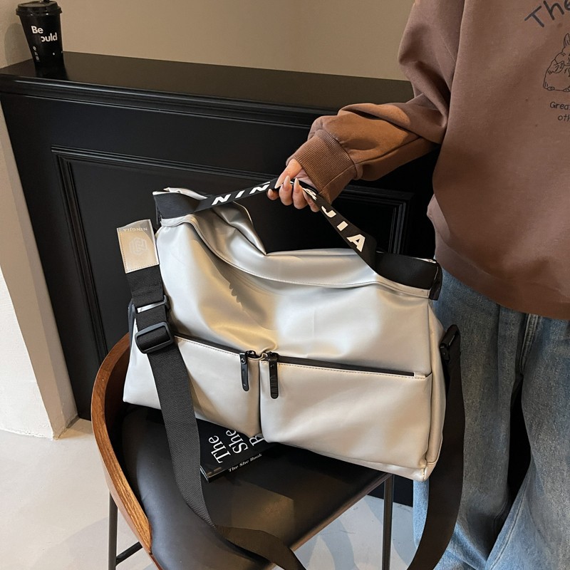 Fashionable and lightweight hand-held travel bag, women's dry and wet separation sports and fitness bag, Korean-style trendy and versatile crossbody carry-on bag details Picture