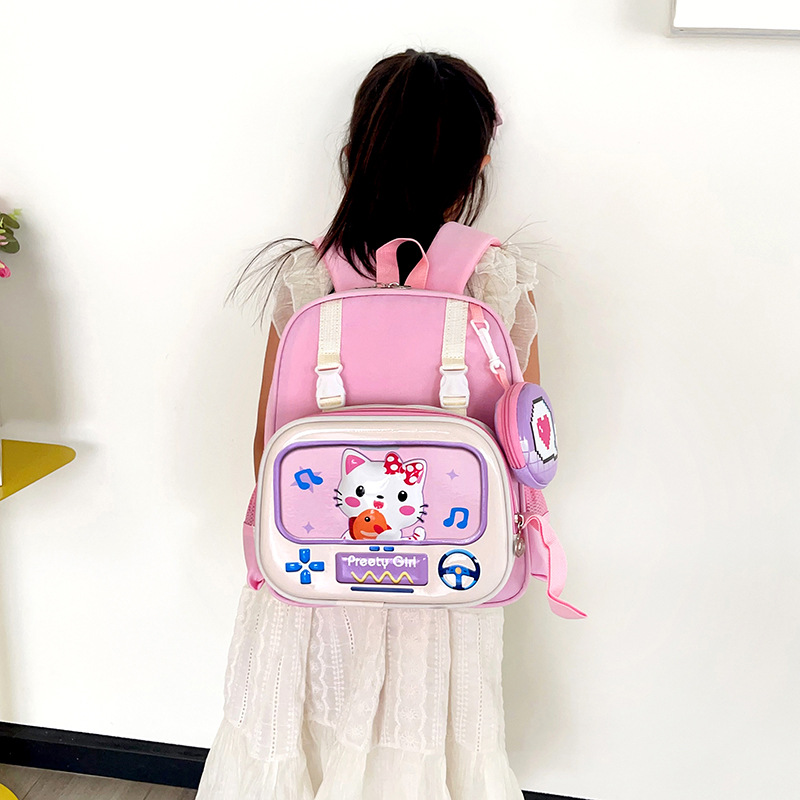 New type of backpack with chest buckle for girls entering kindergarten, small class back support backpack, cartoon lightweight children's backpack Application Scenario