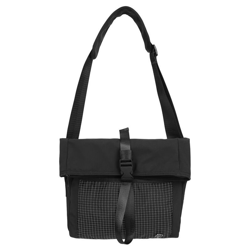Casual and fashionable outdoor crossbody bag, couple travel bag, simple and eye-catching, versatile, large-capacity single-shoulder bag for both men and women Item Picture