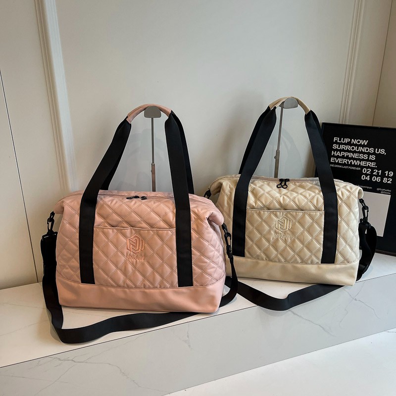 Large-capacity casual travel bag, fashionable and portable, maternity waiting bag, dry and wet separation, simple and lightweight, fitness and sports bag Specification drawing