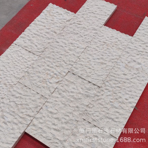 Customized lime stone with litchi face and chiseled face, Australian outdoor villa garden and pineapple face interior wall tiles from the manufacturer Application Scenario