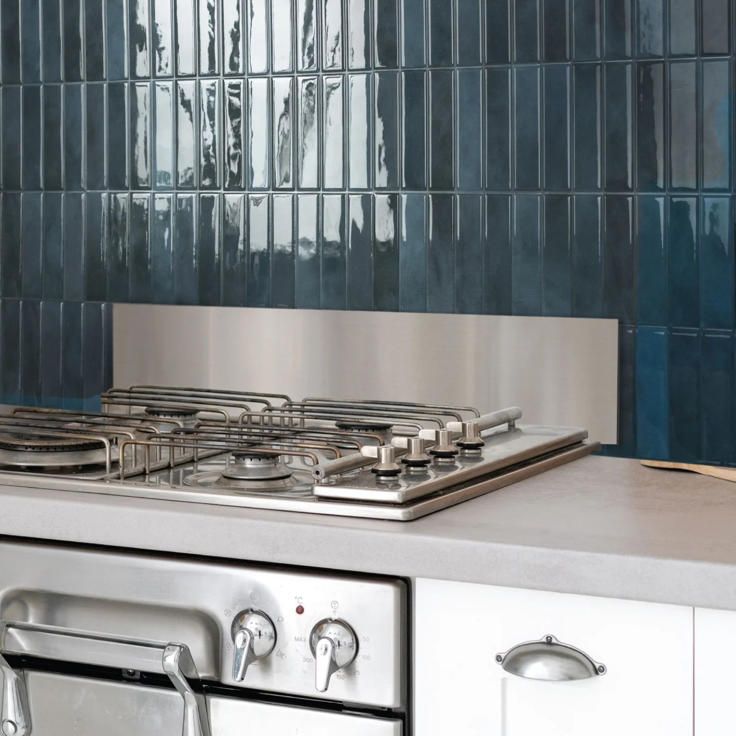 Smart tile European and American style imitation tile self-adhesive wall stickers Polyurethane three-dimensional drip wall stickers come with self-adhesive backing Application Scenario