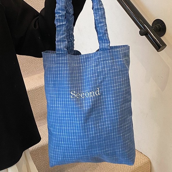 Korean checkered pattern spring and summer design simple embroidered letter stripe fabric bag for women, ins pleated versatile shoulder bag Specification drawing