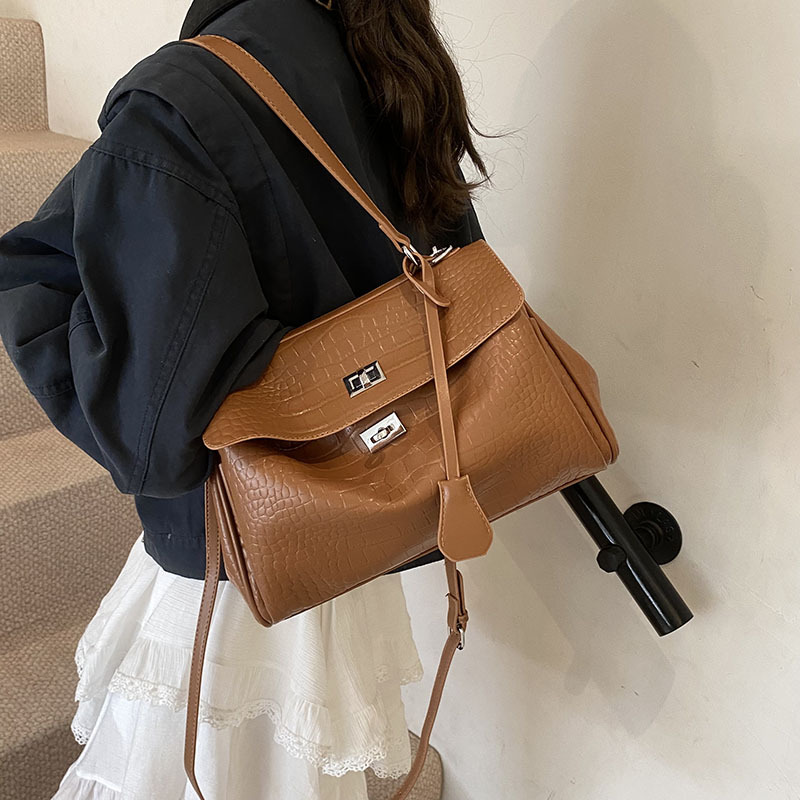 Cross-border stone-patterned large-capacity hand-held underarm bag for women 2025 new style, fashionable solid color, versatile unit price crossbody bag, trendy details Picture