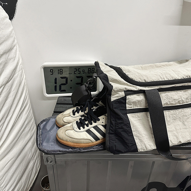 New cross-border short-distance business travel bags, large-capacity travel shoes, luggage compartments, hand-held fitness bags, sports backpacks details Picture