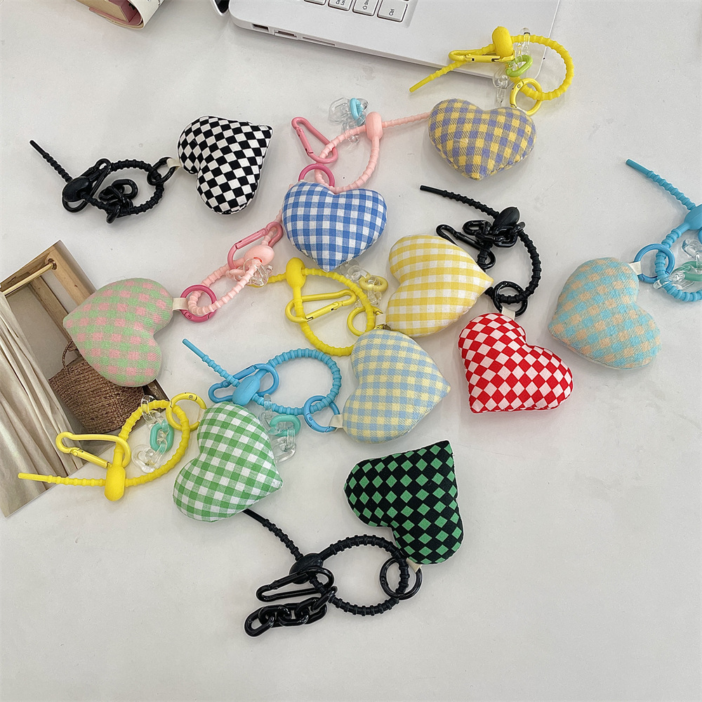 R5232 Cute fabric pendant for girls, pink checkered heart-shaped accessory pendant bag Pendant gift keychain for students details Picture