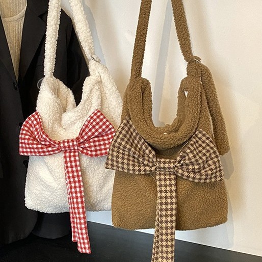 New 2024 autumn/winter crossbody single-shoulder bag, Korean InS-style bow plush bag, lambskin student cloth bag full figure