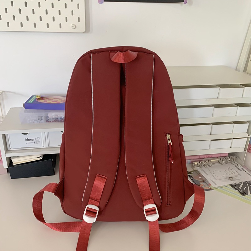 A large-capacity schoolbag for girls, a niche design for primary school students, a versatile backpack for junior and senior high school students, and a simple and casual backpack Specification drawing