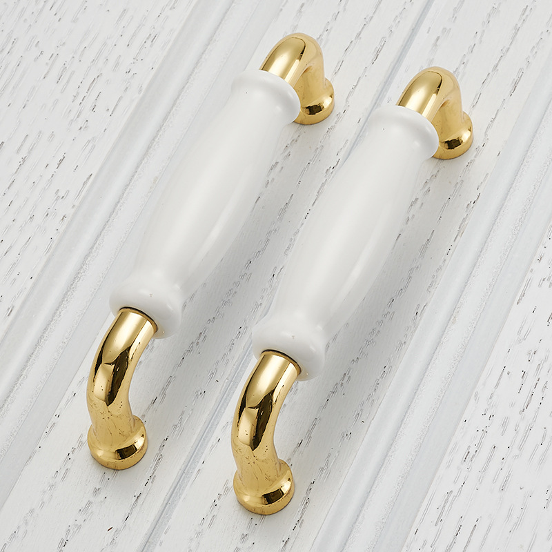 European-style milky white ceramic handles, American modern and simple cabinet door handles, country-style wardrobe small handles, Nordic furniture Application Scenario