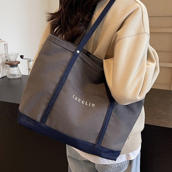 New laid-back tote bag, large-capacity single-shoulder bag, retro color-blocking single-shoulder bag, fashionable autumn and winter versatile underarm bag full figure