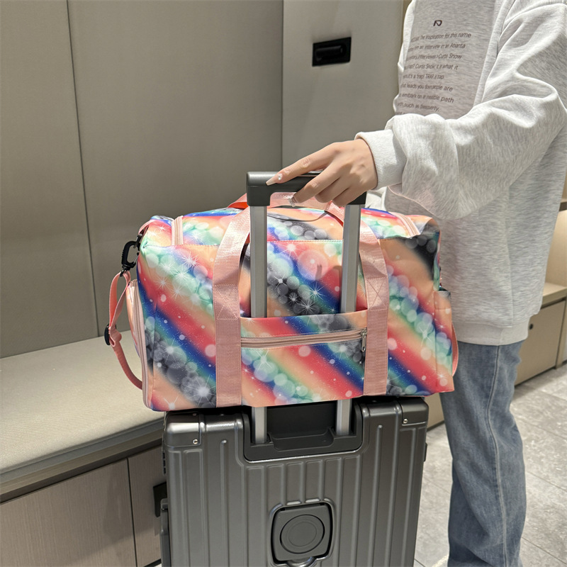 Sports and fitness luggage bag, hand-held travel bag, lightweight large-capacity short-distance yoga bag, dry and wet separation, single-shoulder swimming bag details Picture