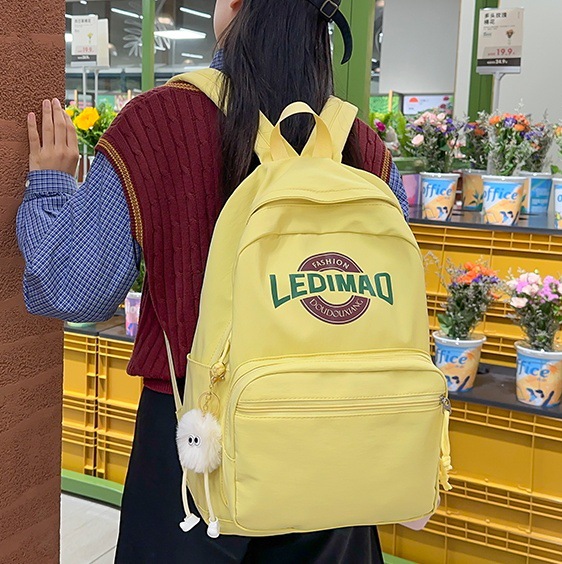 Japanese-style InS-style casual large-capacity schoolbags for junior and senior high school students, female primary school students' backpacks, lightweight and lightweight backpacks full figure