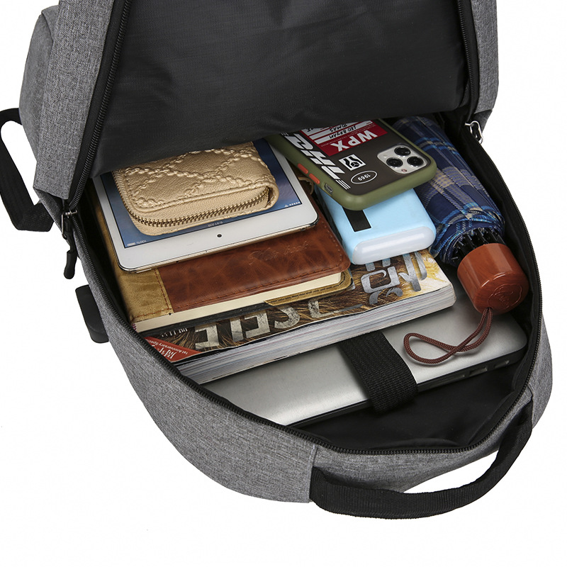 New simple, lightweight, business large-capacity backpack, laptop bag, college student schoolbag, classic and versatile backpack Application Scenario