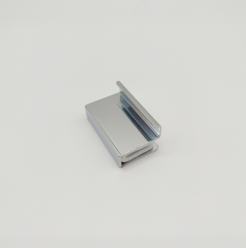 Chrome-plated handle, glass door clamp, window display cabinet door clamp, glass door clamp handle Application Scenario