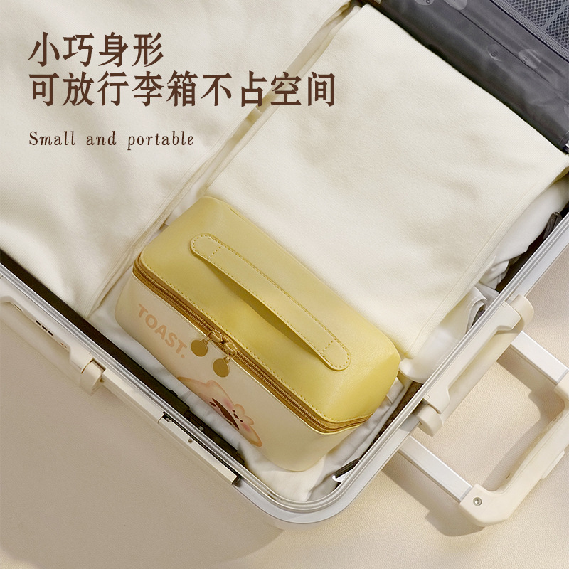 Multi-functional toiletries bag, high appearance level PU shell makeup bag, large-capacity portable travel cosmetics storage bag Application Scenario