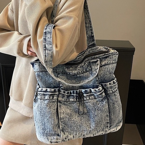 A new cross-border versatile and fashionable denim bag for children, a new simple and fashionable women's bag for daily commuting full figure