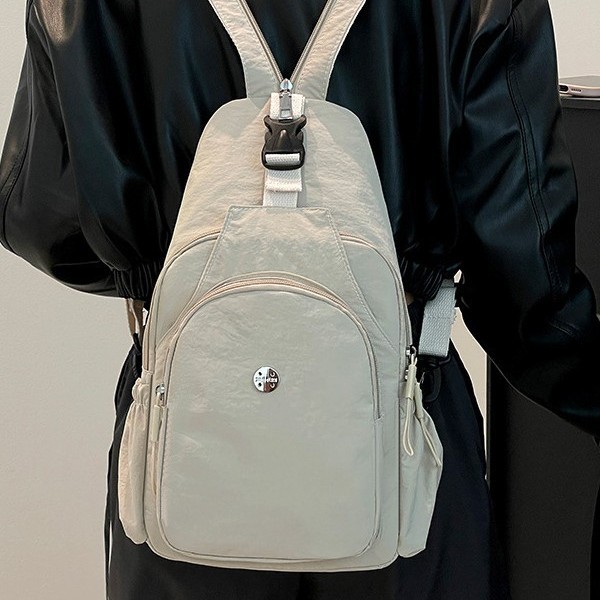 New multi-functional and fashionable backpack, women's multi-color outdoor casual travel bag, chest bag, large-capacity crossbody bag full figure