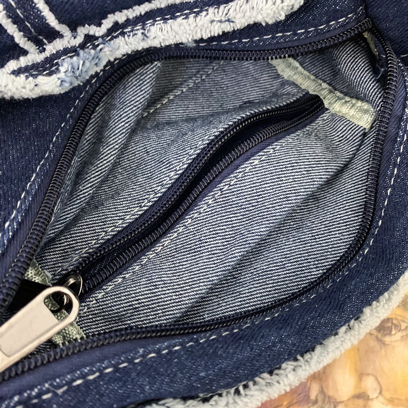 A new Japanese-style solid-color denim canvas bag for women in 2023, a casual mini mobile phone bag with washable, aged edges and a small backpack Application Scenario