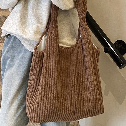 Fashionable corduroy large-capacity bag for women's autumn and winter, new casual commuting single-shoulder bag, simple solid color underarm bag details Picture