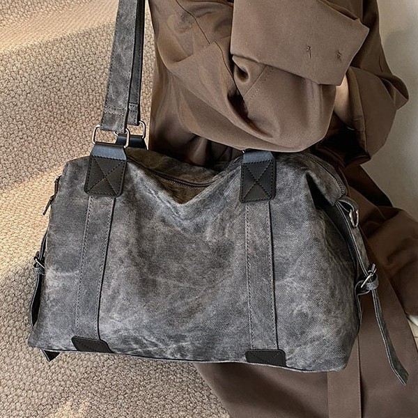 Cool and trendy handbag for women, 2024 new Korean-style casual tote bag, large-capacity crossbody bag, luggage bag full figure