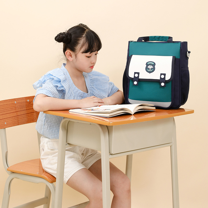 New lightweight tutorial bags for boys and girls in different colors, large-capacity children's multi-functional shoulder tutorial bags, and primary school schoolbags Specification drawing